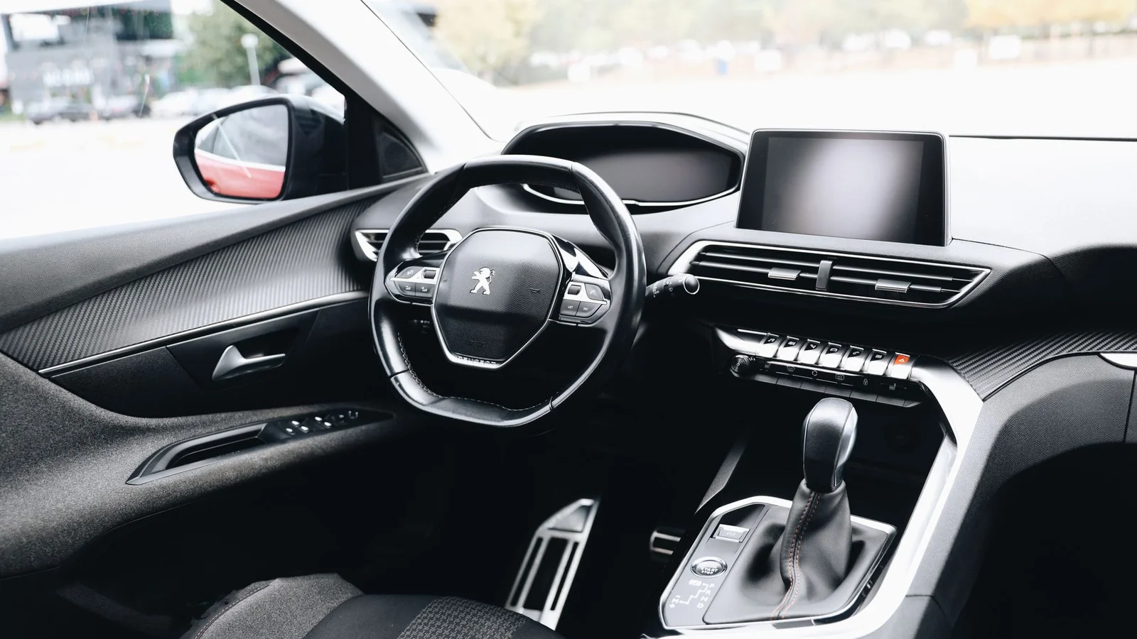Skrzynia Ford PowerShift z wymontowaną mechatroniką na stole warsztatowym